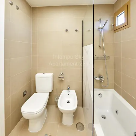 Intempo Sky Apartament-231 Бенидорм