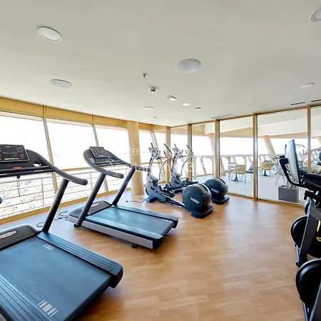 Intempo Sky Apartament-231 Бенидорм