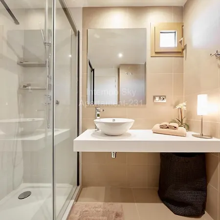Intempo Sky Apartament-231 Appartement *
